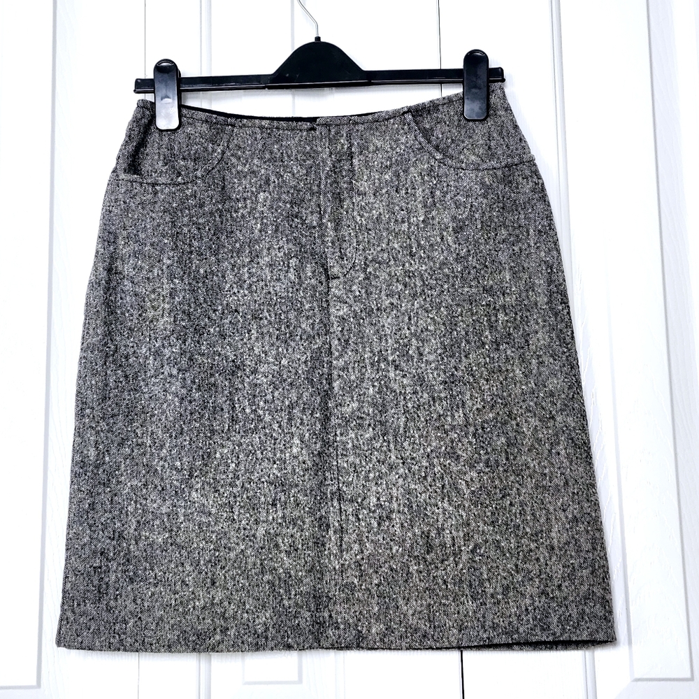 Club Monaco Heather Gray Wool Tweed Skirt, New with Tag, Size 6